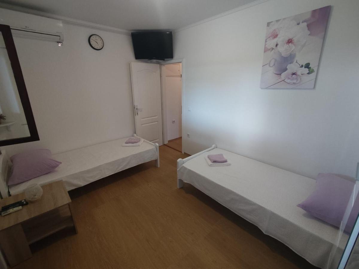 Apartmani Nakić Vrpolje Zewnętrze zdjęcie