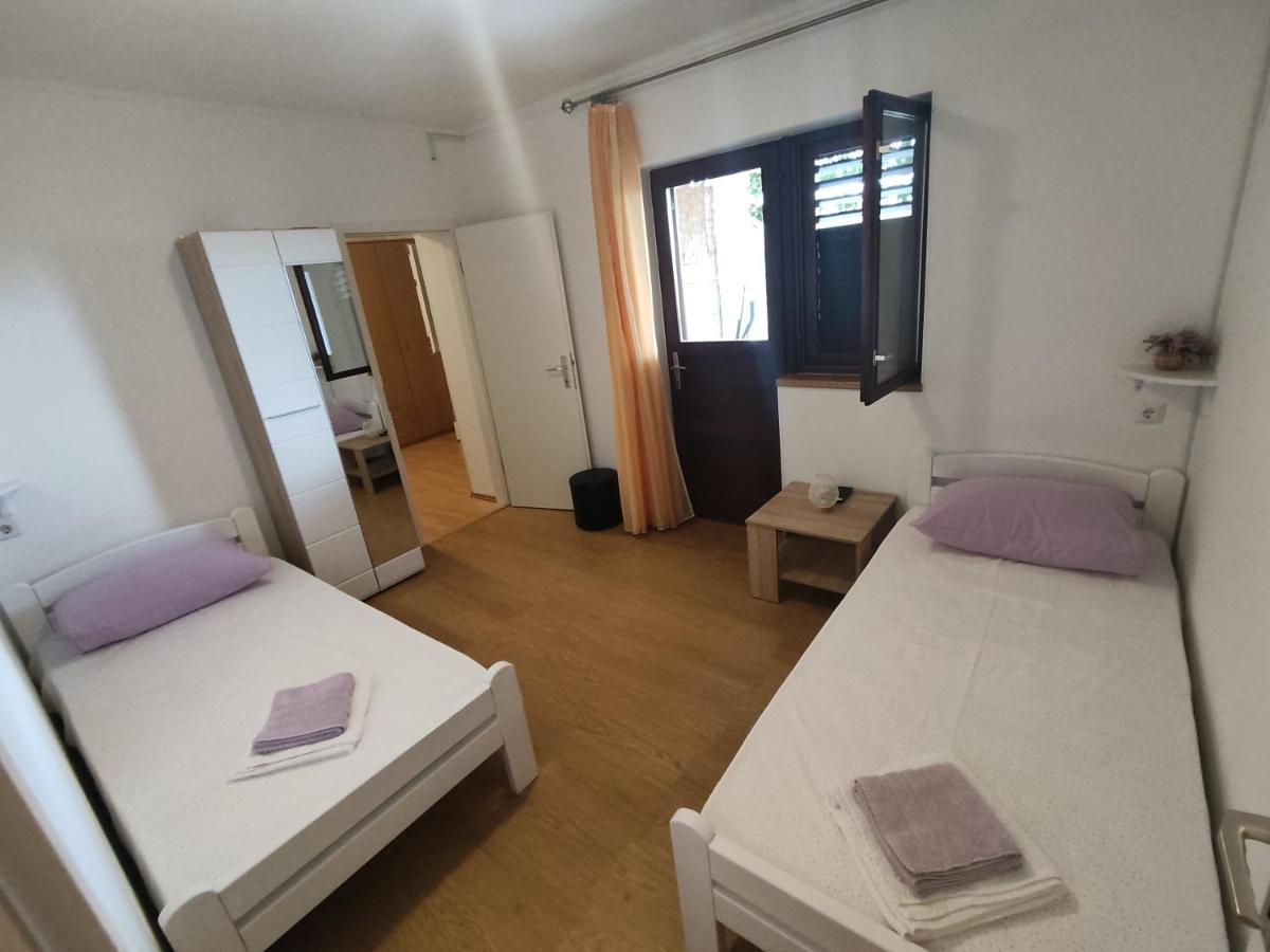 Apartmani Nakić Vrpolje Zewnętrze zdjęcie