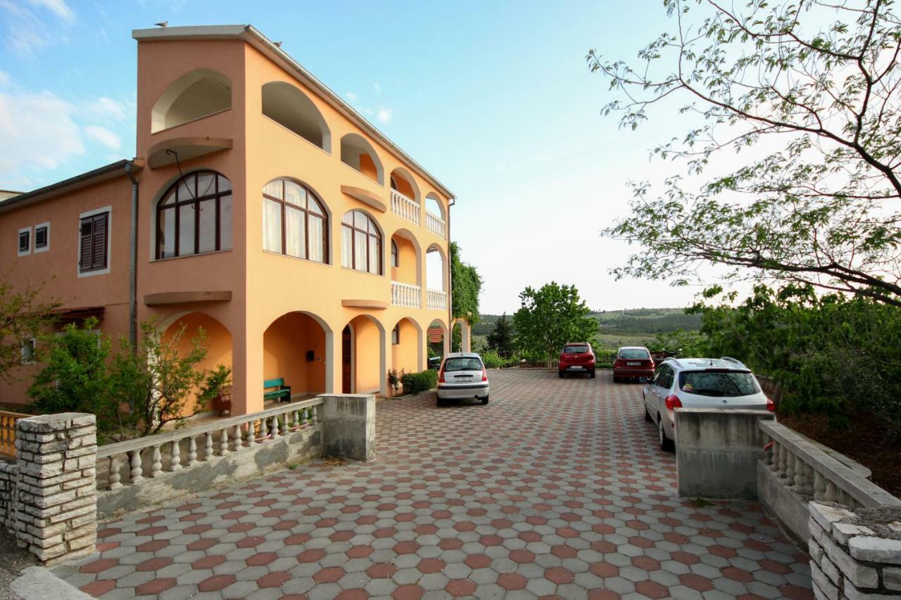 Apartmani Nakić Vrpolje Zewnętrze zdjęcie