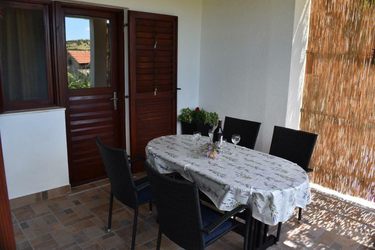 Apartmani Nakić Vrpolje Zewnętrze zdjęcie